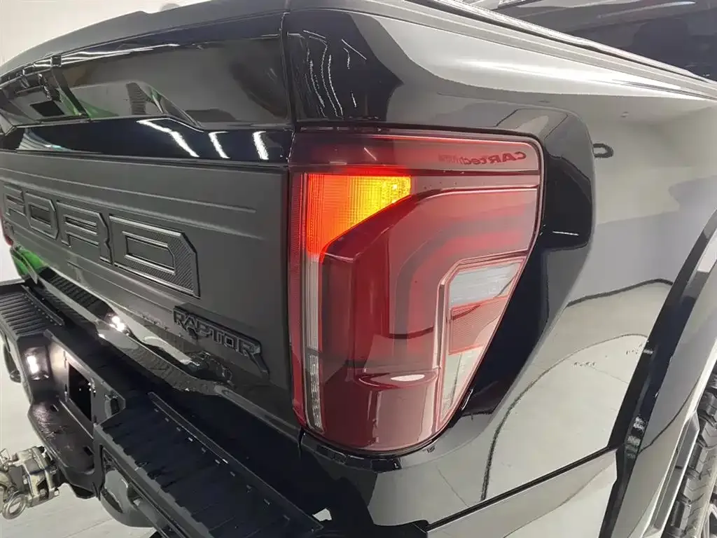 Ford F-150 Raptor — фото 7