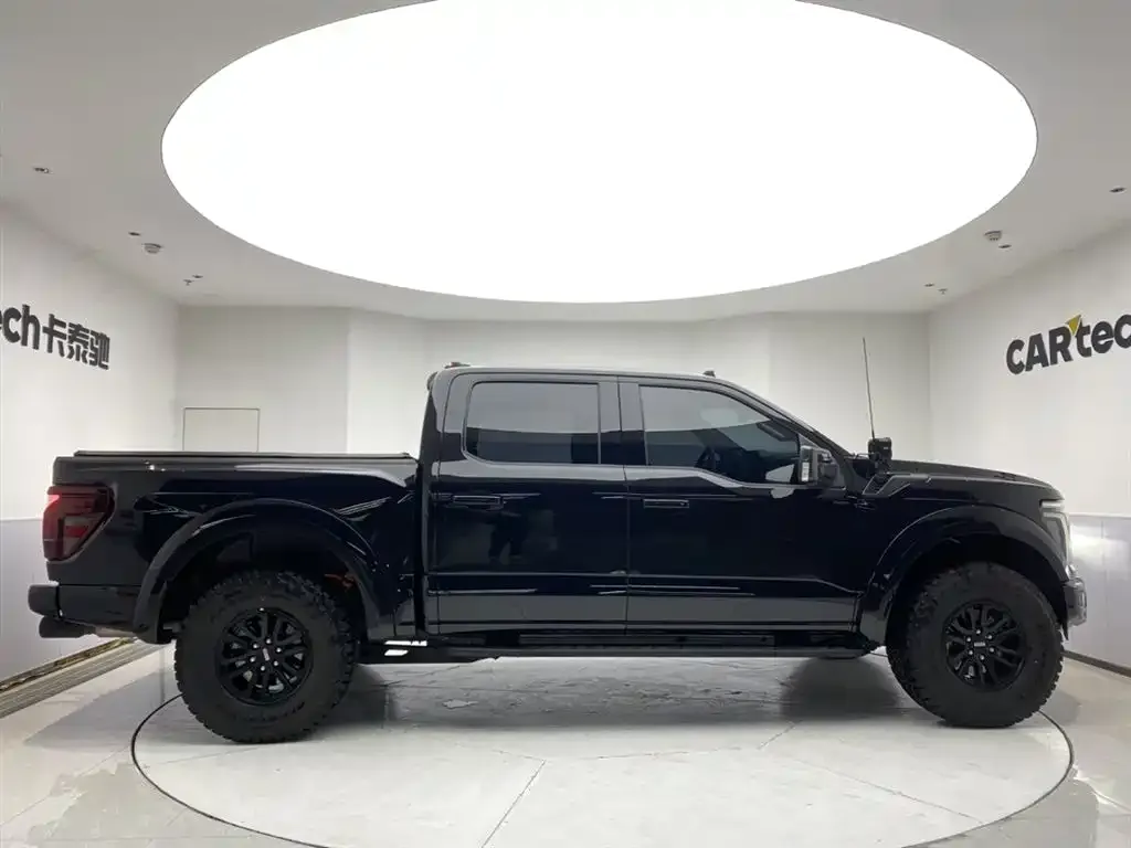 Ford F-150 Raptor — фото 2