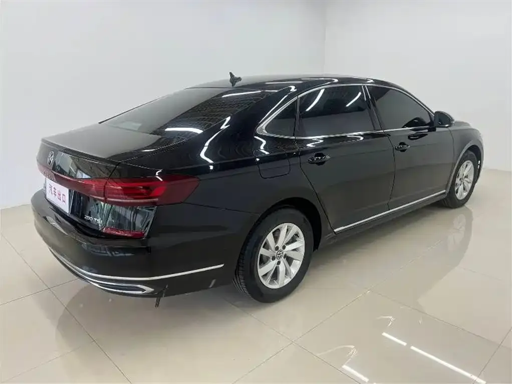 Volkswagen Passat — фото 9