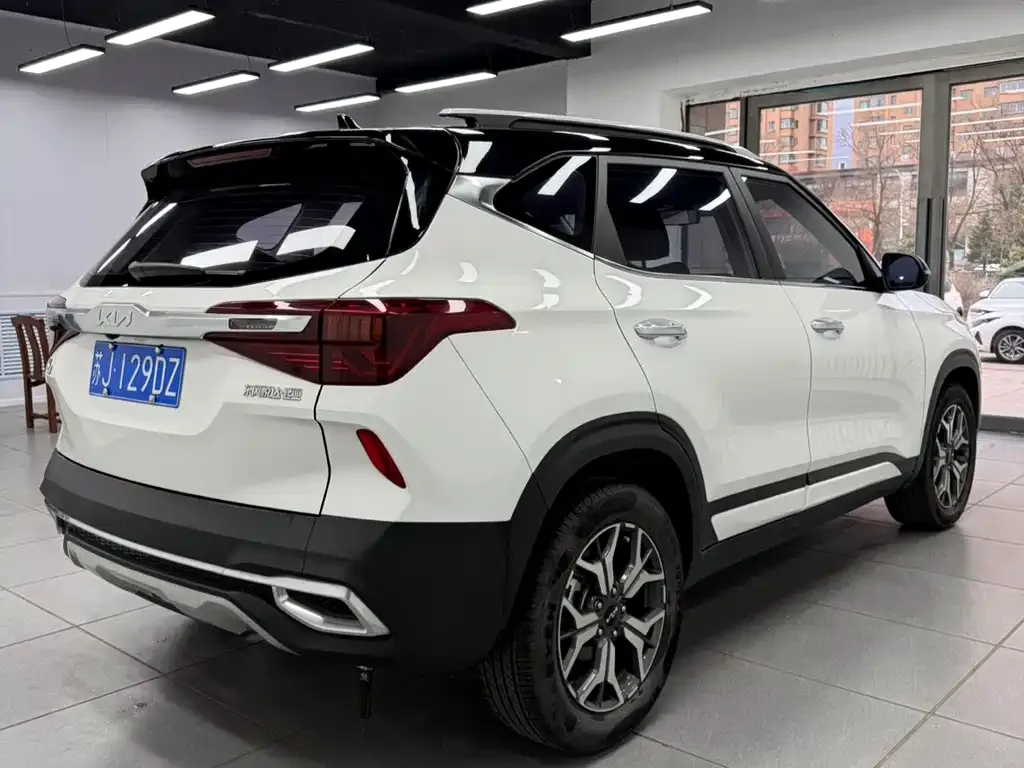 Kia KX3 2022 из CN, фото 7