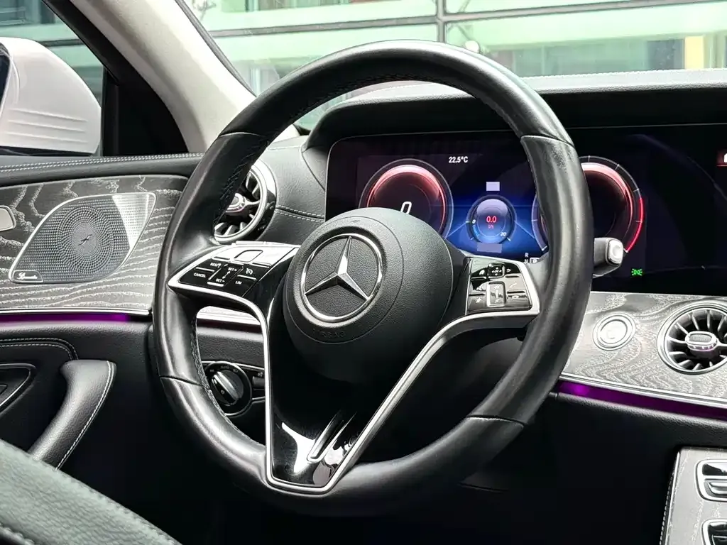 Mercedes-Benz CLS — фото 3