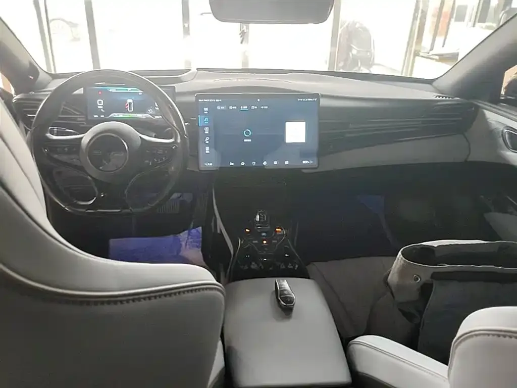 BYD Seal — фото 4