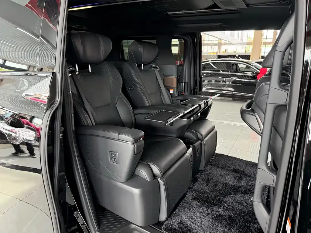 Toyota Vellfire — фото 3