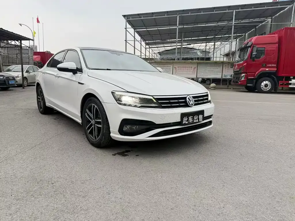 Volkswagen Lamando