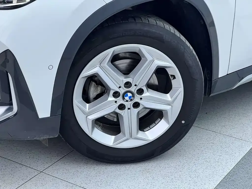 BMW X1 — фото 3