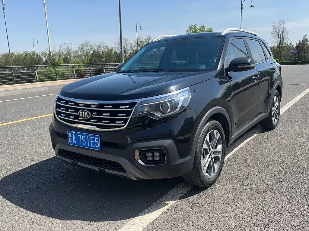 Kia Sportage — фото 1
