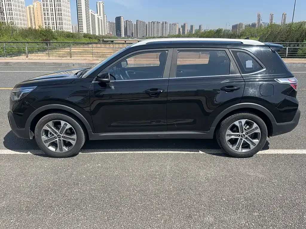 Kia Sportage — фото 9