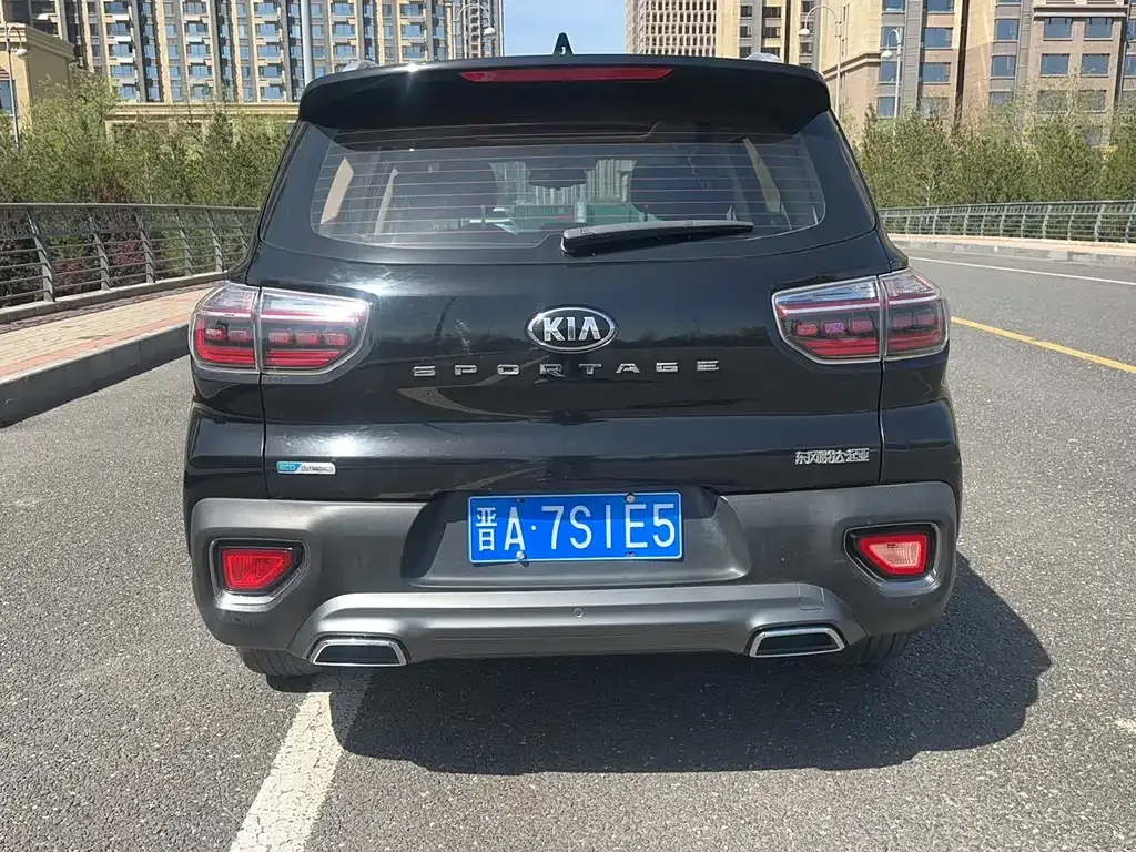 Kia Sportage — фото 8