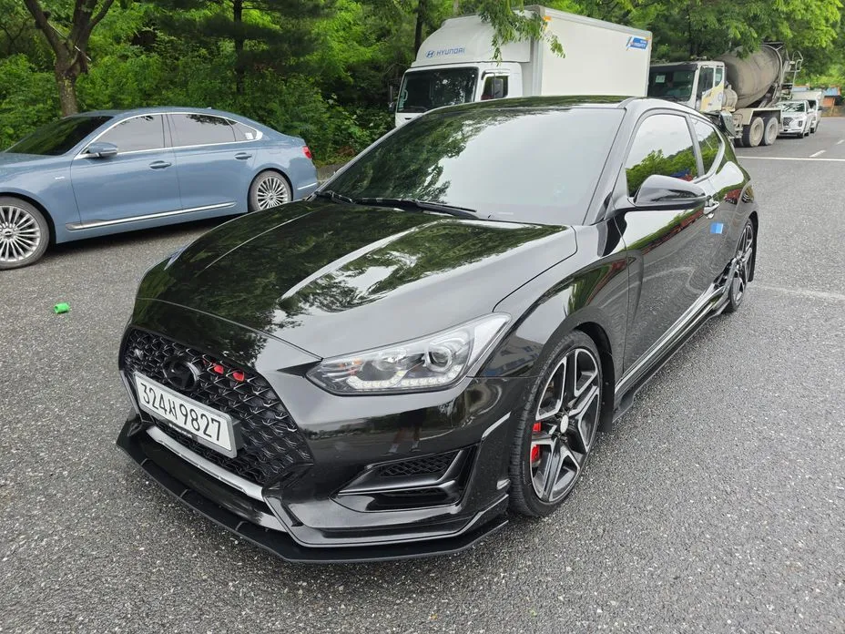 Hyundai Veloster