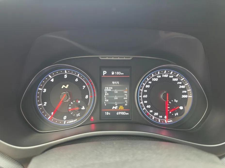 Hyundai Veloster 2021 из KR, фото 2