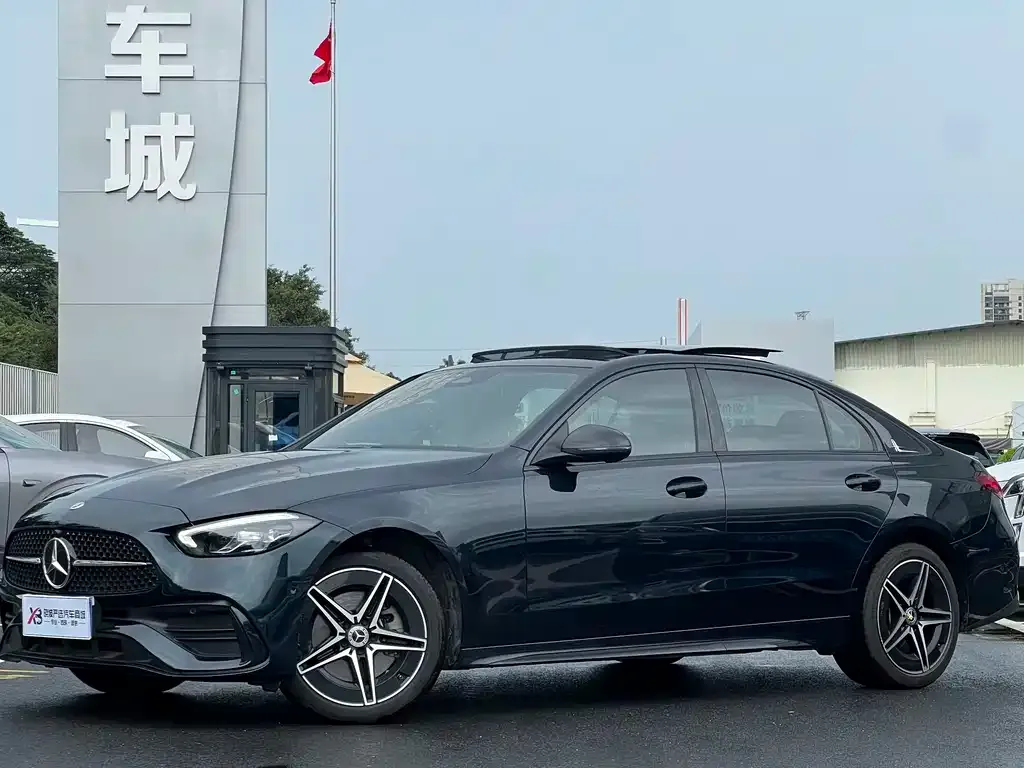 Mercedes-Benz C-Class — фото 1