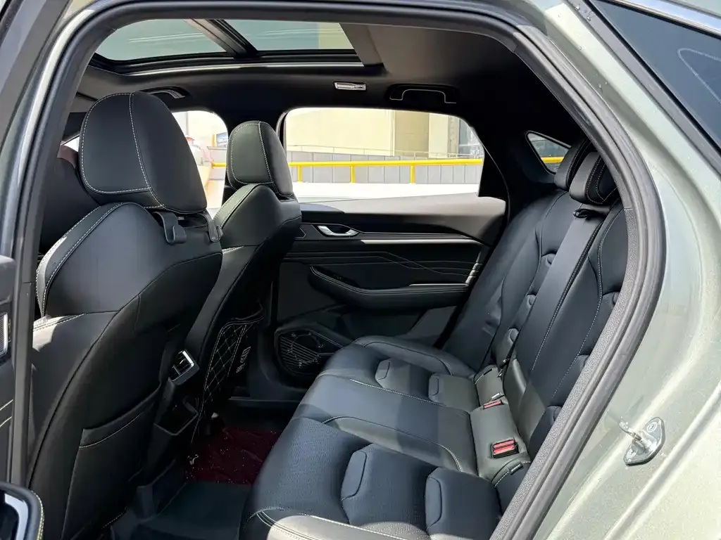 Geely Xingrui 2023 из CN, фото 2
