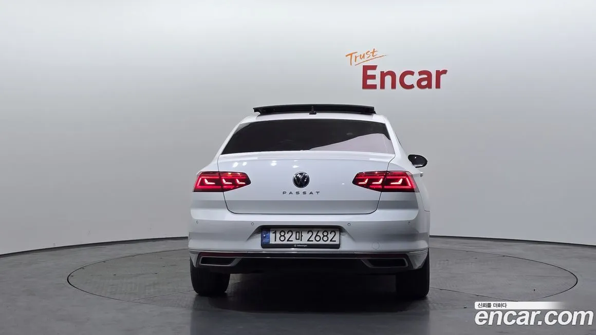 Volkswagen Passat — фото 4