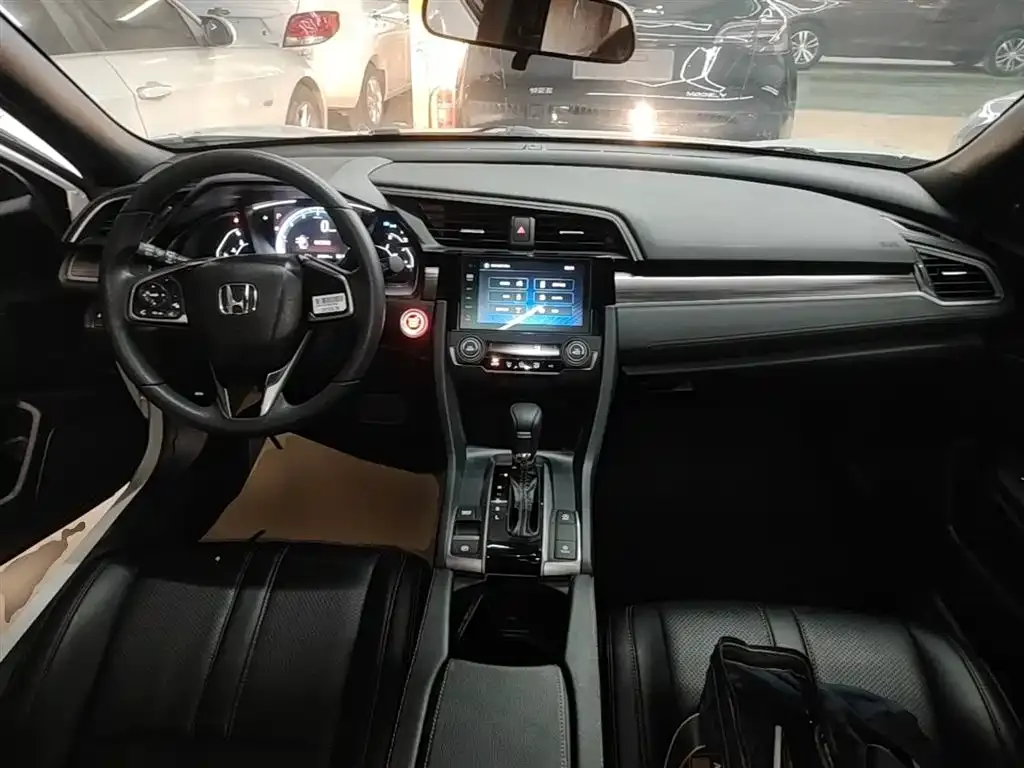 Honda Civic — фото 9