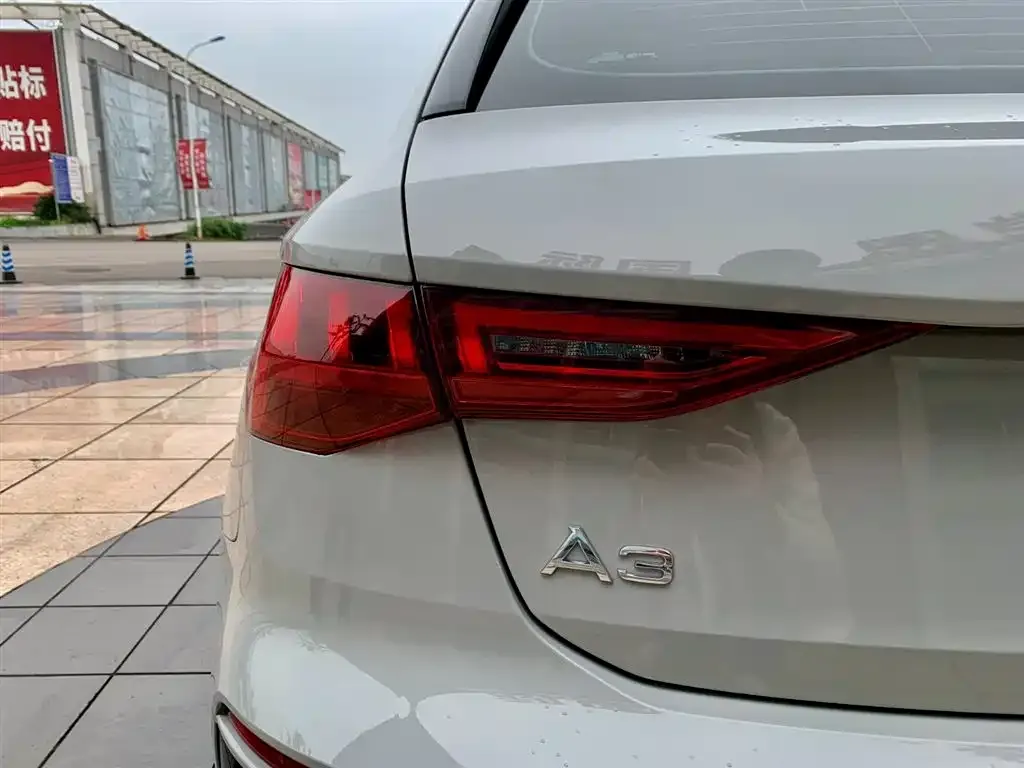 Audi A3 — фото 2