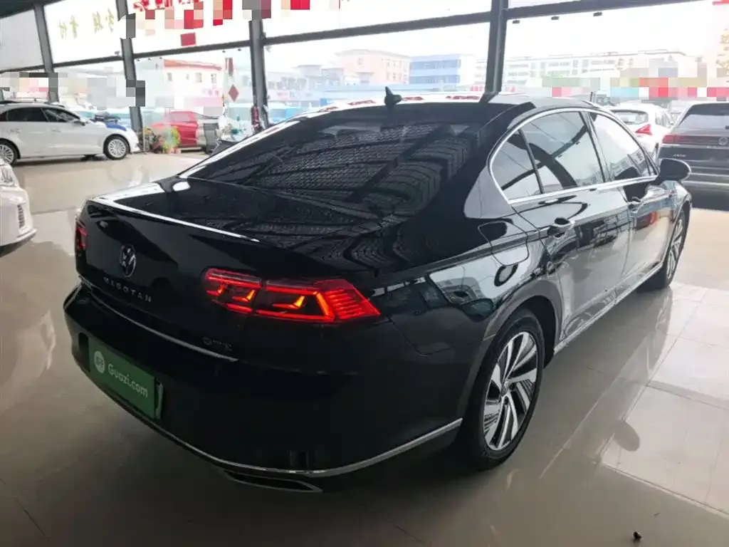 Volkswagen Magotan GTE PHEV 2023 из CN, фото 10