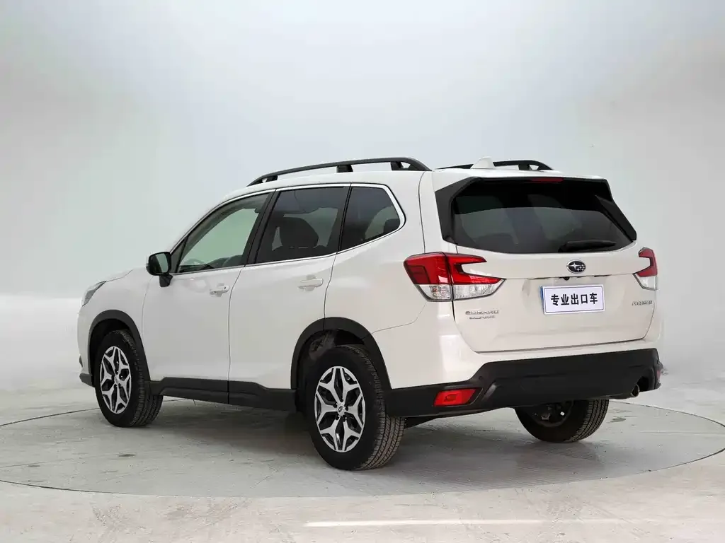 Subaru Forester 2022 из CN, фото 9