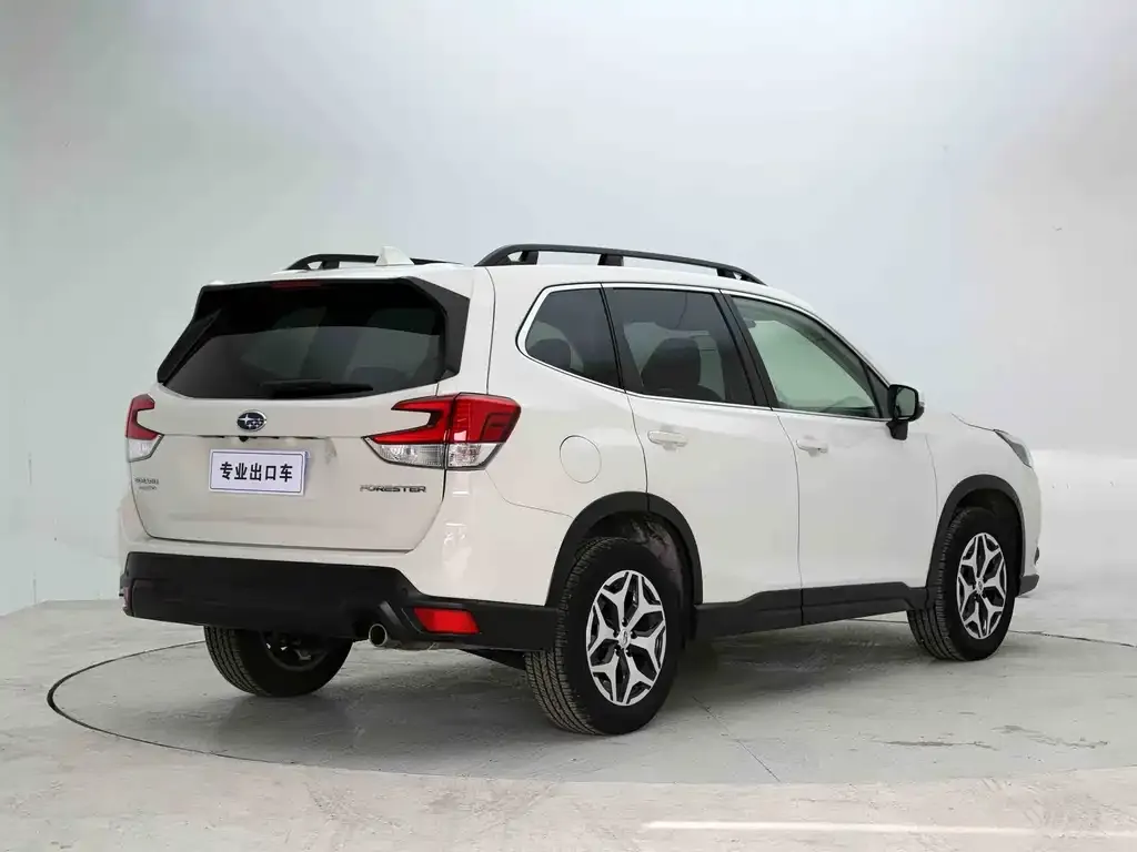 Subaru Forester 2022 из CN, фото 4
