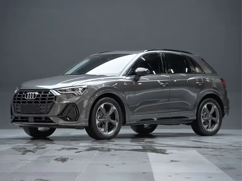 Audi Q3 — фото 1