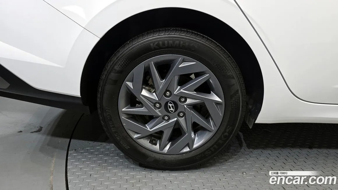 Hyundai AVANTE — фото 6