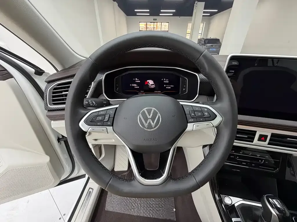 Volkswagen Tayron — фото 10