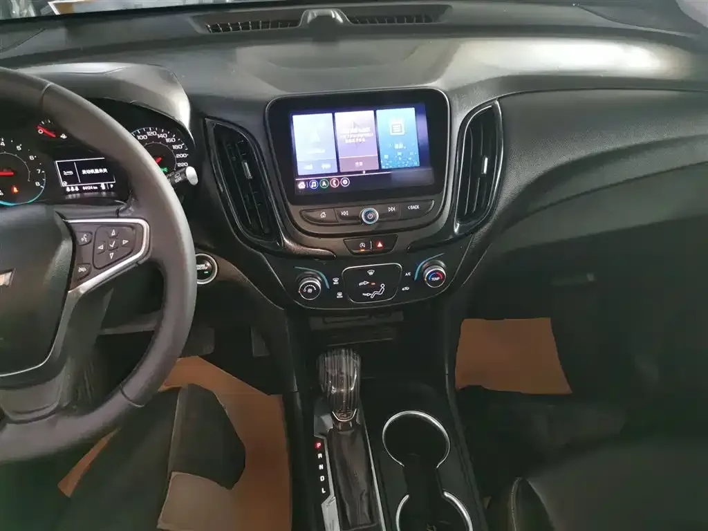 Chevrolet Equinox 2022 из CN, фото 4