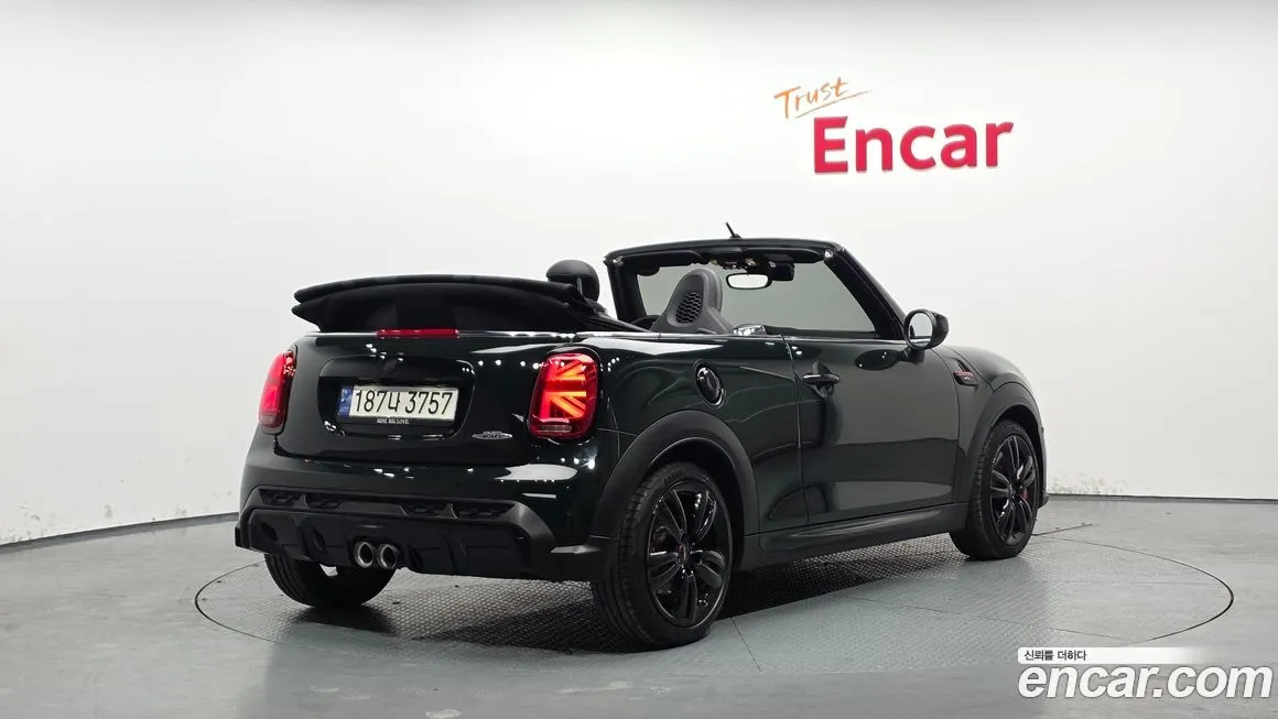 Mini Cooper Convertible 2024 из KR, фото 4