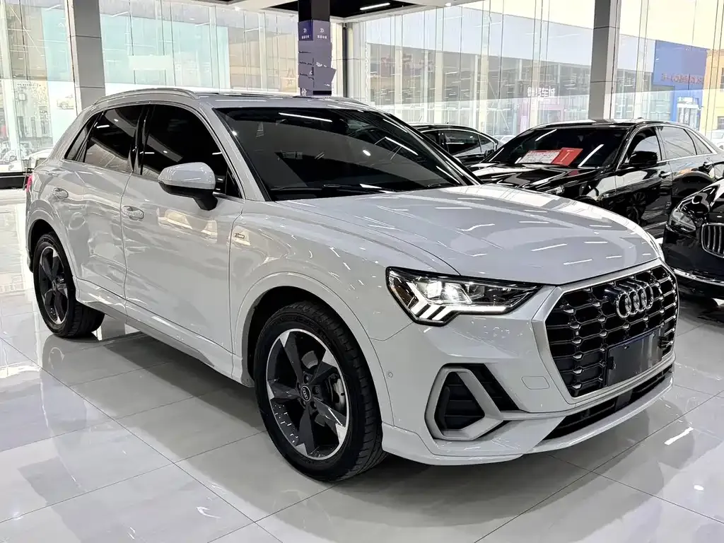 Audi Q3 — фото 6