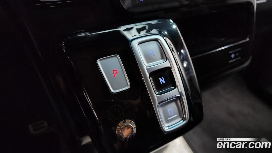Hyundai Staria 2025 из KR, фото 9