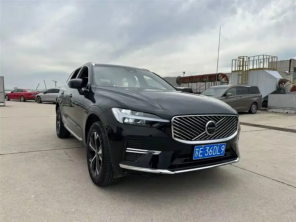 Volvo XC60 — фото 2