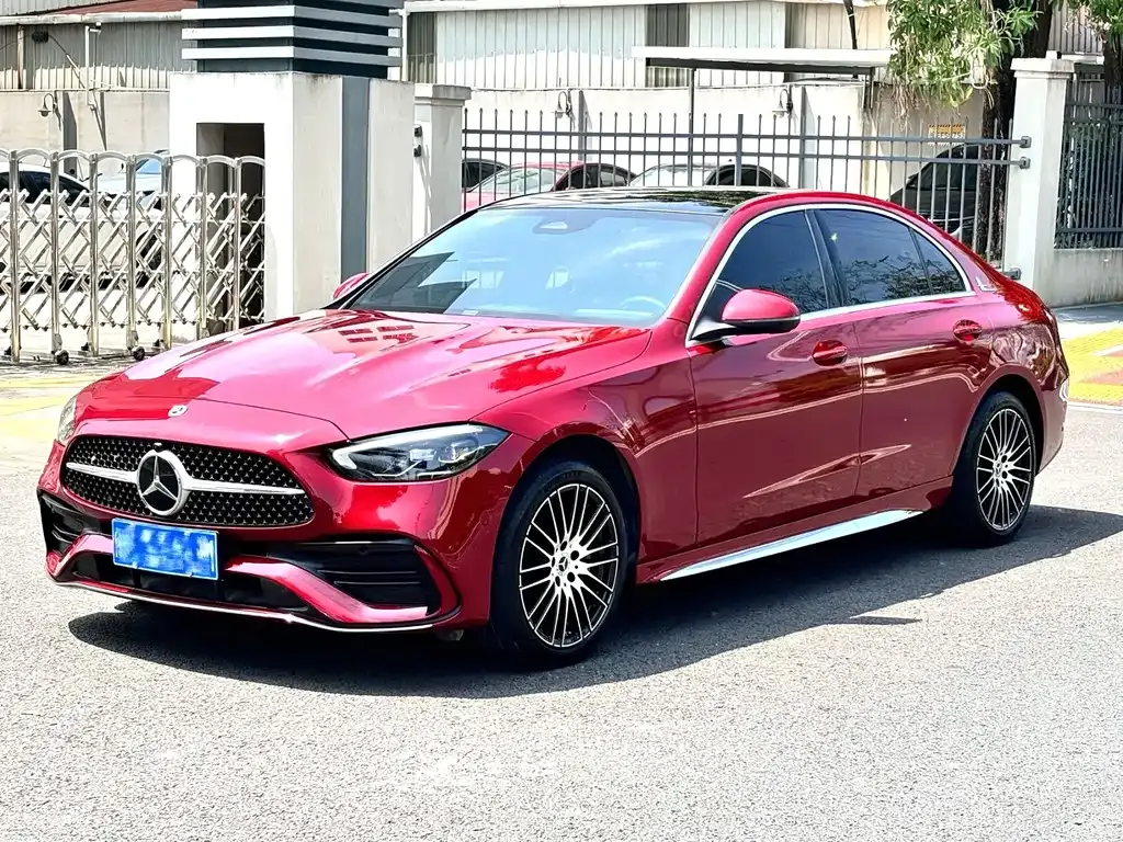 Mercedes-Benz C-Class — фото 1