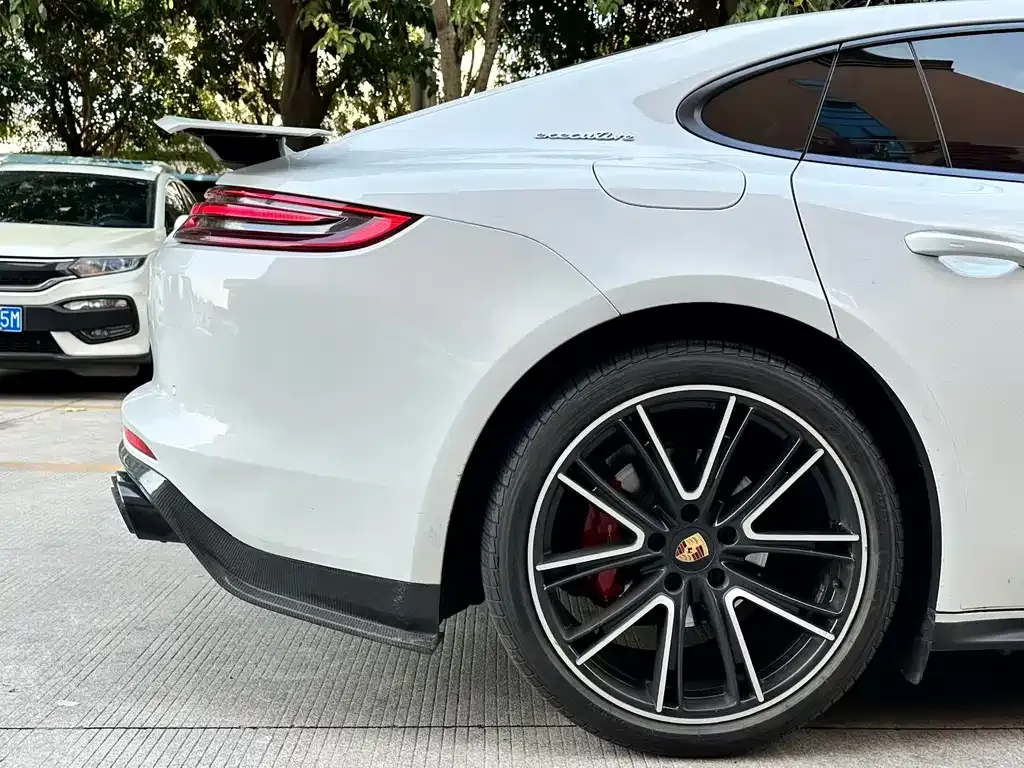 Porsche Panamera — фото 6