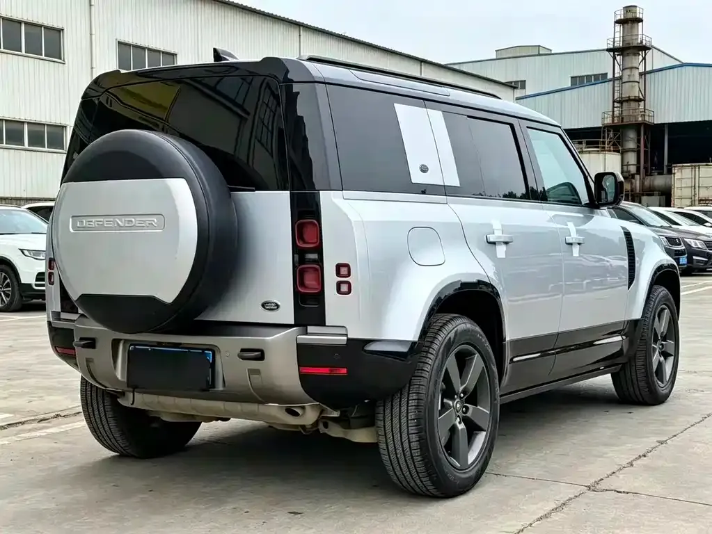 Land Rover Defender — фото 2
