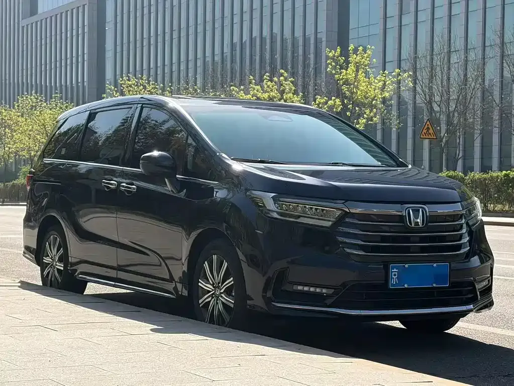 Honda Odyssey — фото 10
