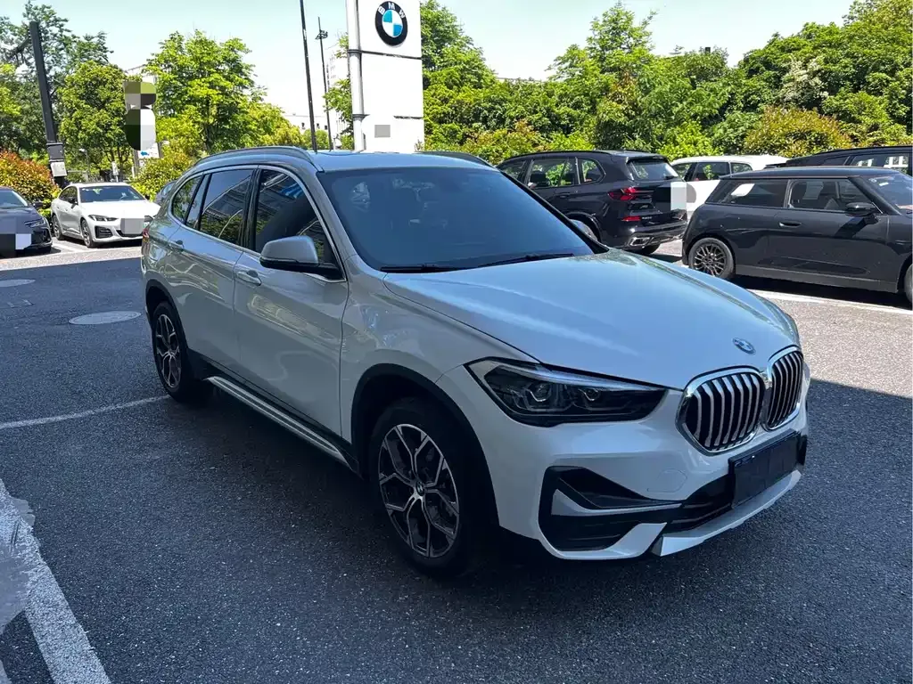 BMW X1 — фото 7