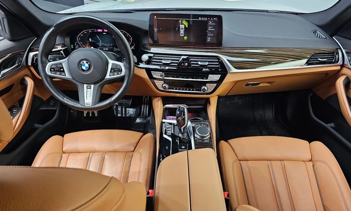 BMW 5-Series — фото 10