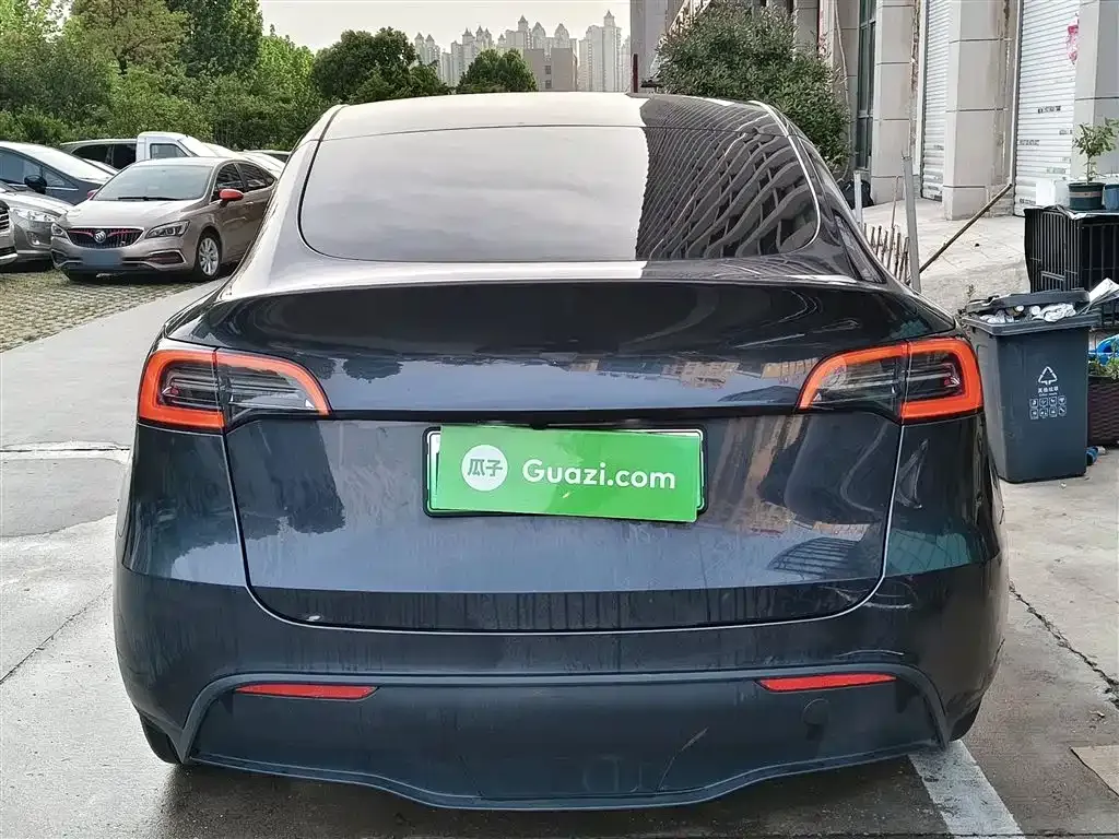Tesla Model Y — фото 4