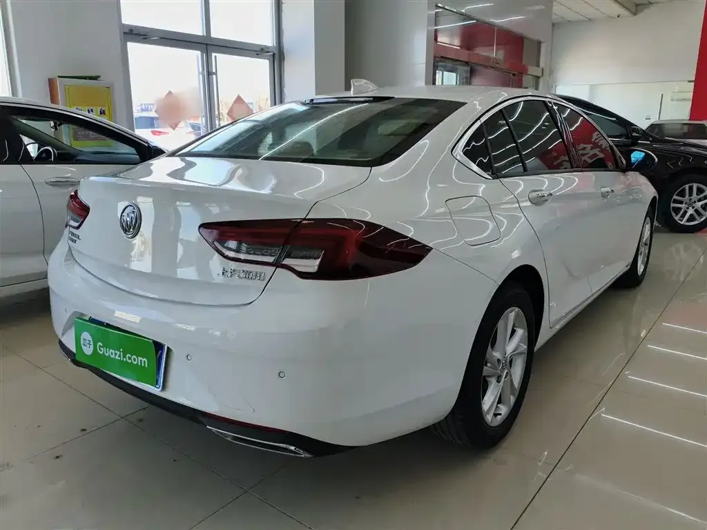 Buick Regal — фото 10