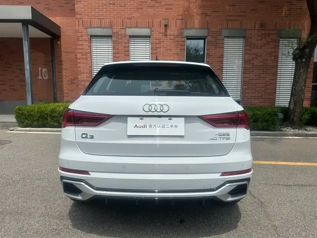 Audi Q3 — фото 10