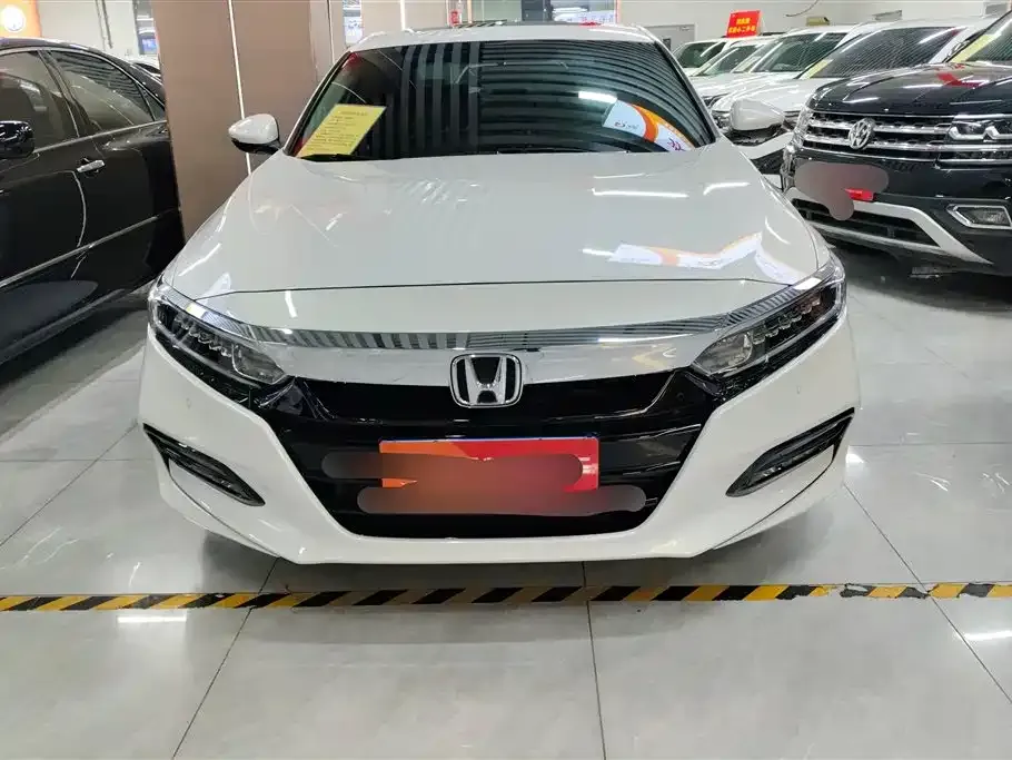 Honda Accord — фото 9