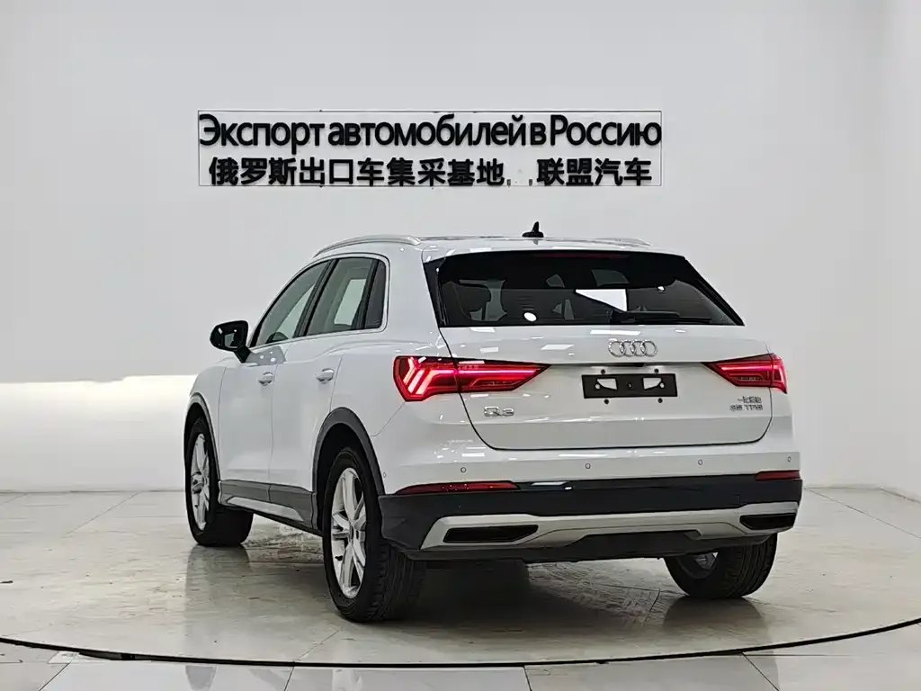 Audi Q3 — фото 4
