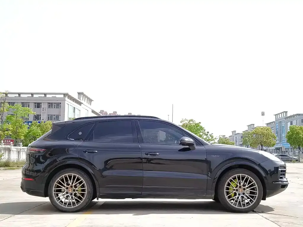 Porsche Cayenne Hybrid — фото 2