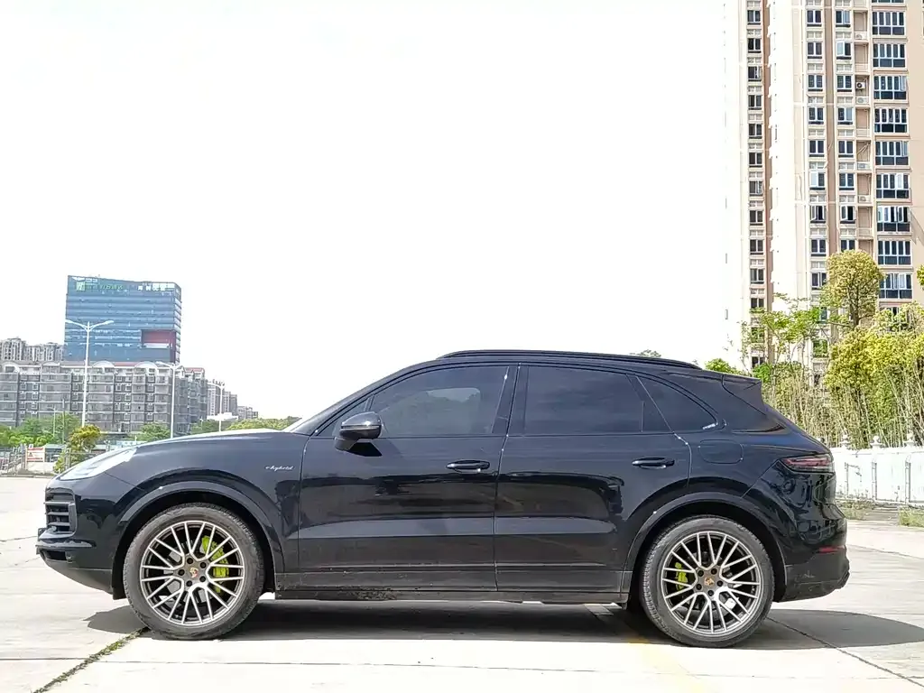 Porsche Cayenne Hybrid — фото 6