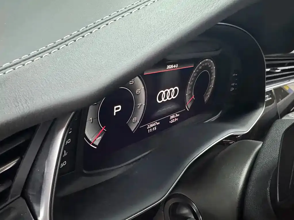 Audi Q7 — фото 3