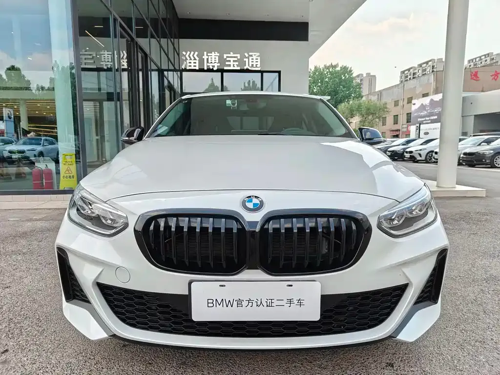 BMW 1 Series 2023 из CN, фото 10