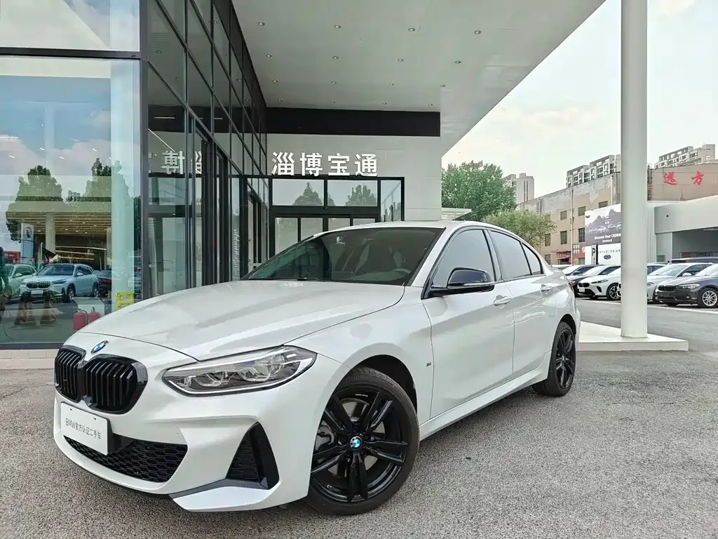 BMW 1 Series 2023 из CN, фото 9