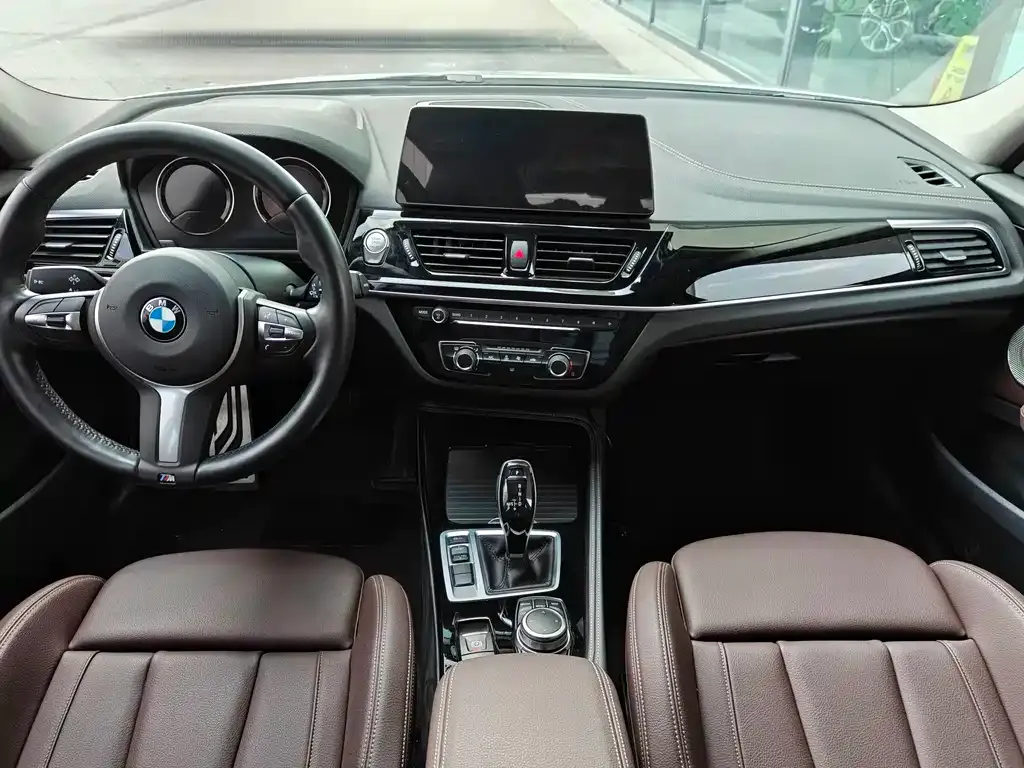 BMW 1 Series 2023 из CN, фото 3