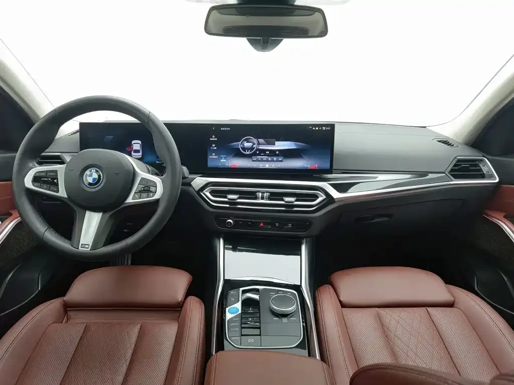 BMW i3 — фото 9