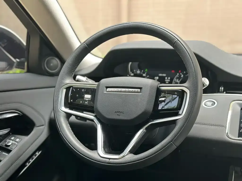 Land Rover Evoque PHEV 2023 из CN, фото 5