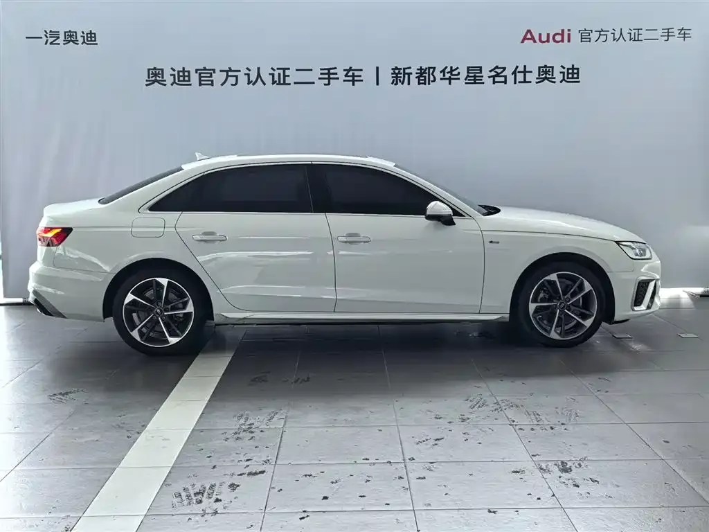 Audi A4L — фото 8